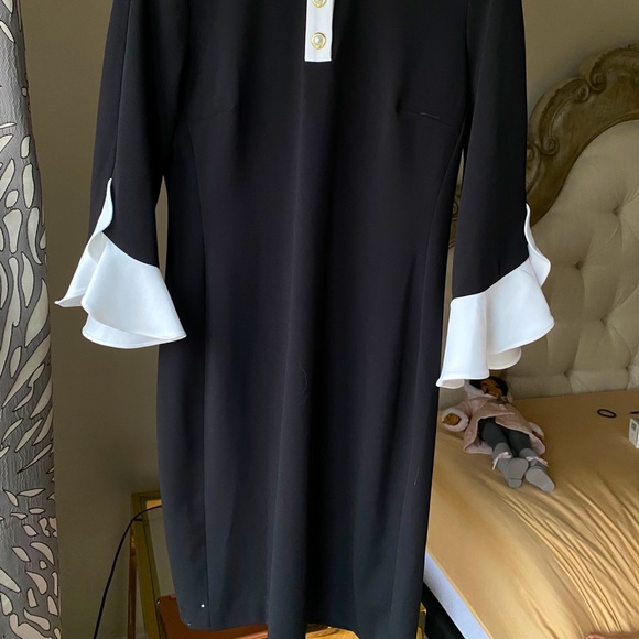 Karl Lagerfeld - Picture 2 of 6